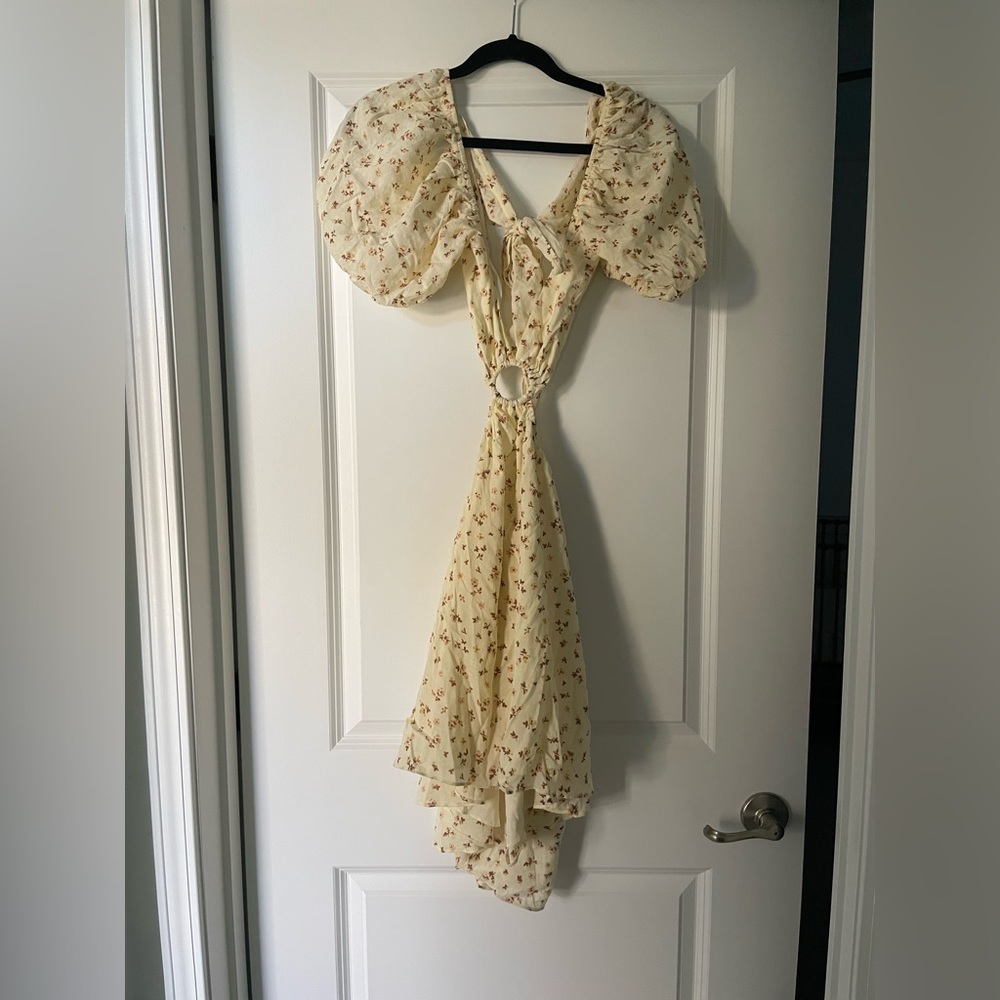 Sabo butter yellow Floral Puff Sleeve Dress
